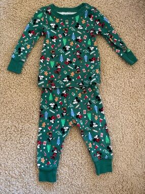 Old Navy Green Disney Holiday Pajama Set with Mickey